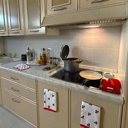 Aristanis Home Vacation Apartment Oristano Bagian luar foto