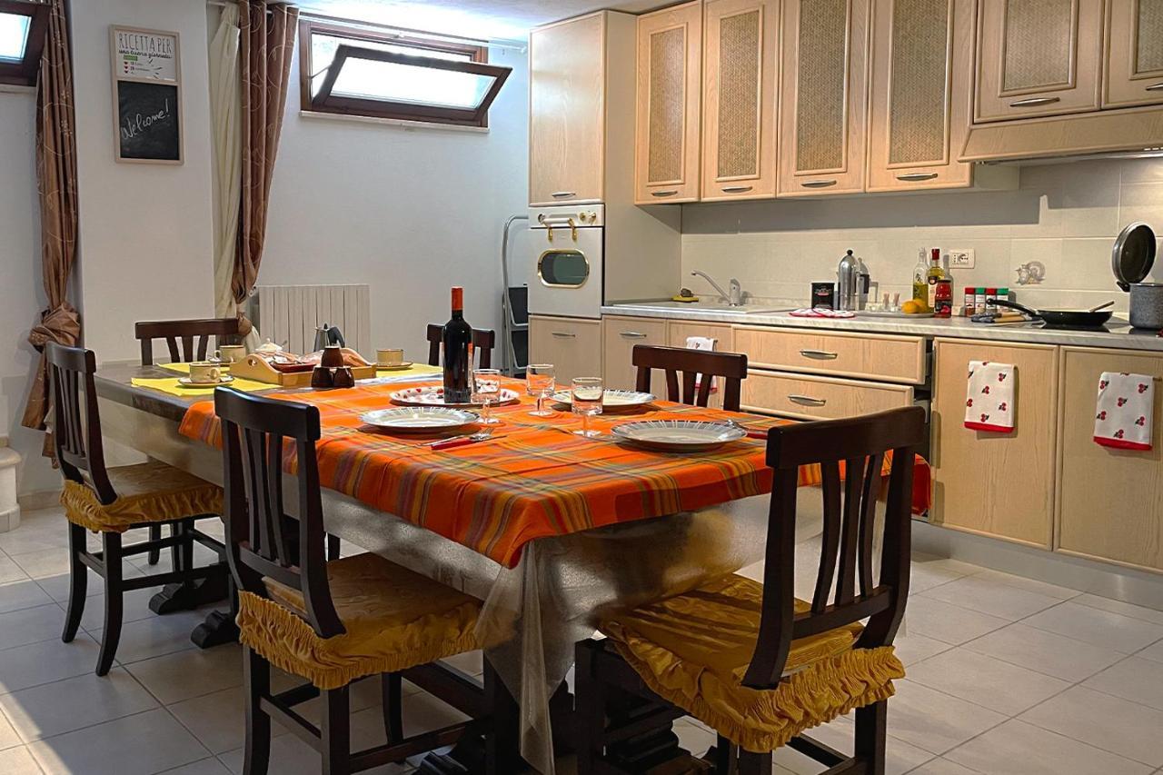 Aristanis Home Vacation Apartment Oristano Bagian luar foto