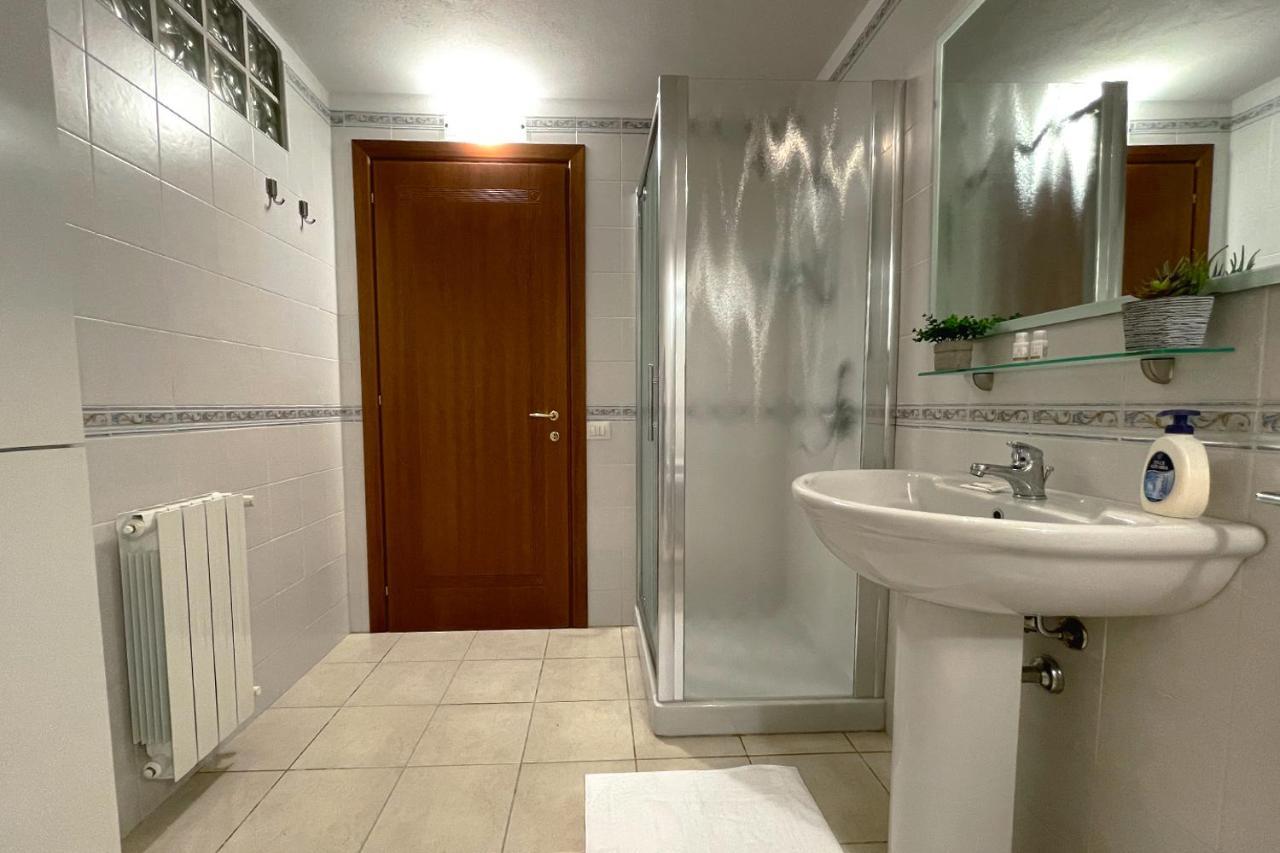Aristanis Home Vacation Apartment Oristano Bagian luar foto