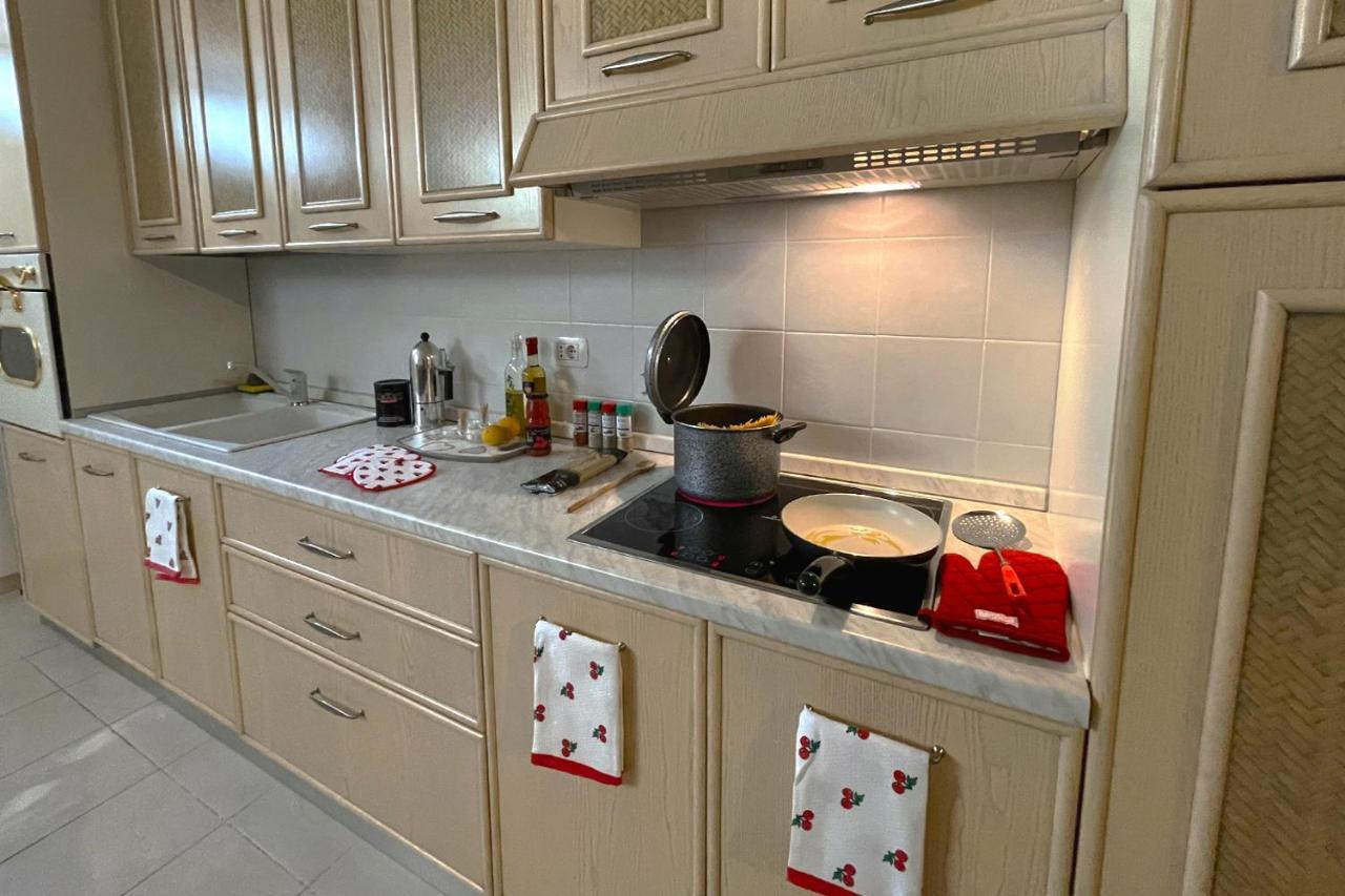 Aristanis Home Vacation Apartment Oristano Bagian luar foto