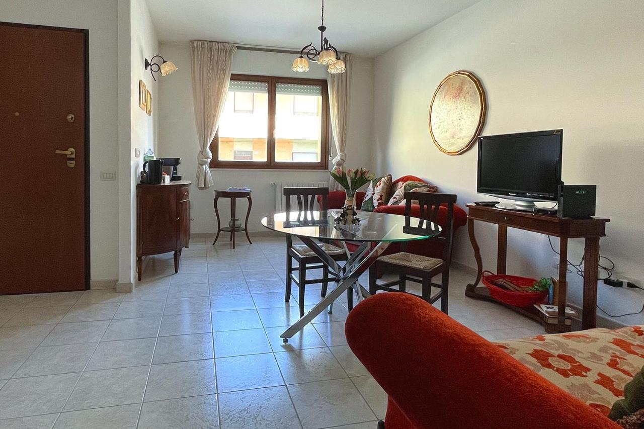 Aristanis Home Vacation Apartment Oristano Bagian luar foto