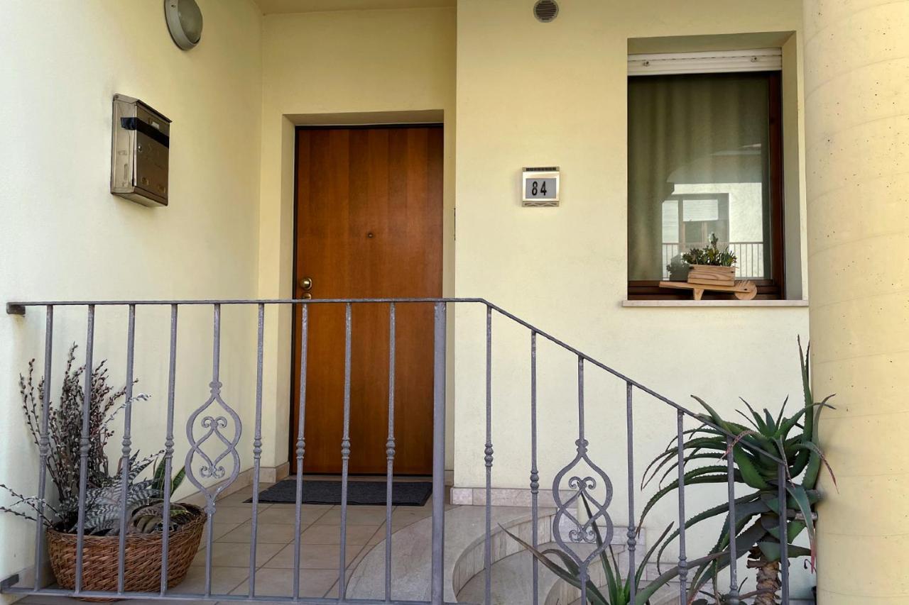 Aristanis Home Vacation Apartment Oristano Bagian luar foto