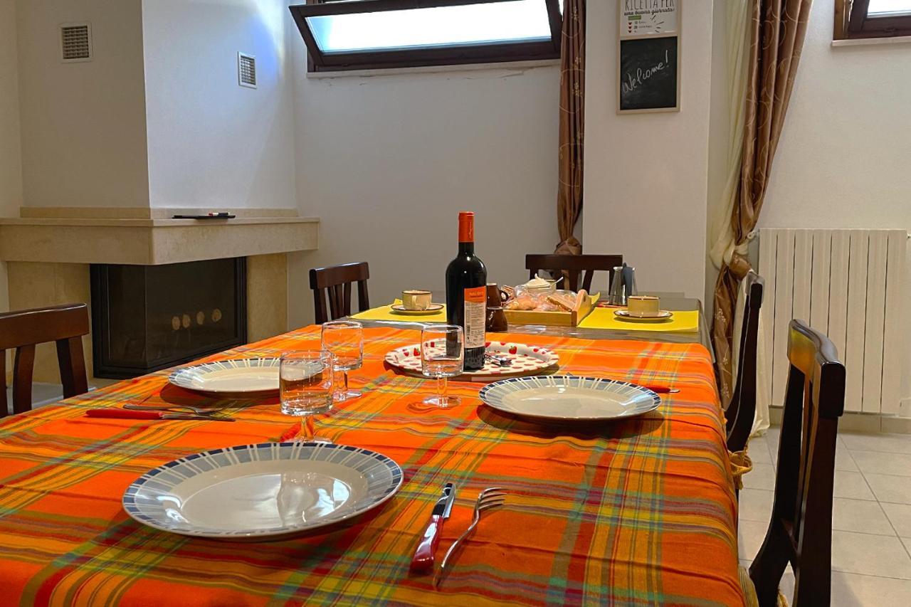 Aristanis Home Vacation Apartment Oristano Bagian luar foto