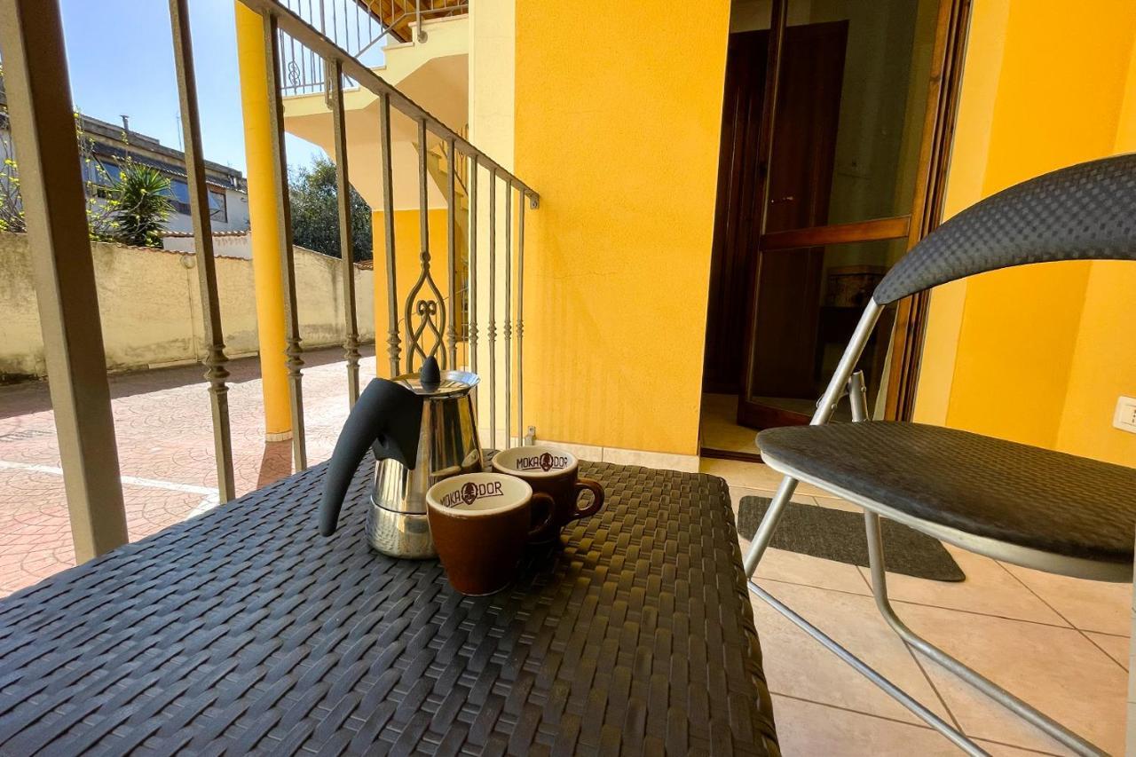 Aristanis Home Vacation Apartment Oristano Bagian luar foto